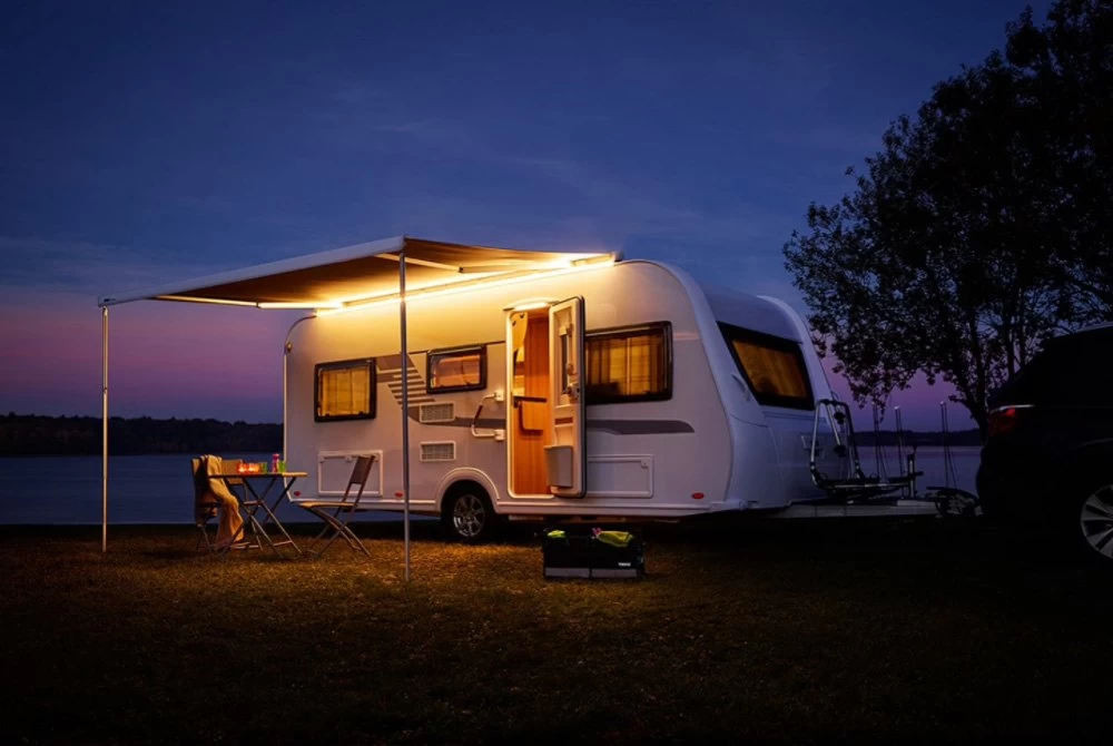 Thule® 307135 - 4m White LED Strip - Image 2