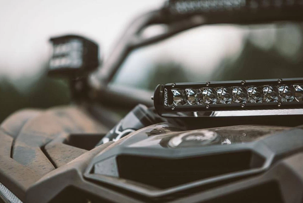 Rigid Industries® 310313 - SR-Series Pro 10" 60W White Housing Spot/Flood Combo Beam LED Light Bar - Image 9