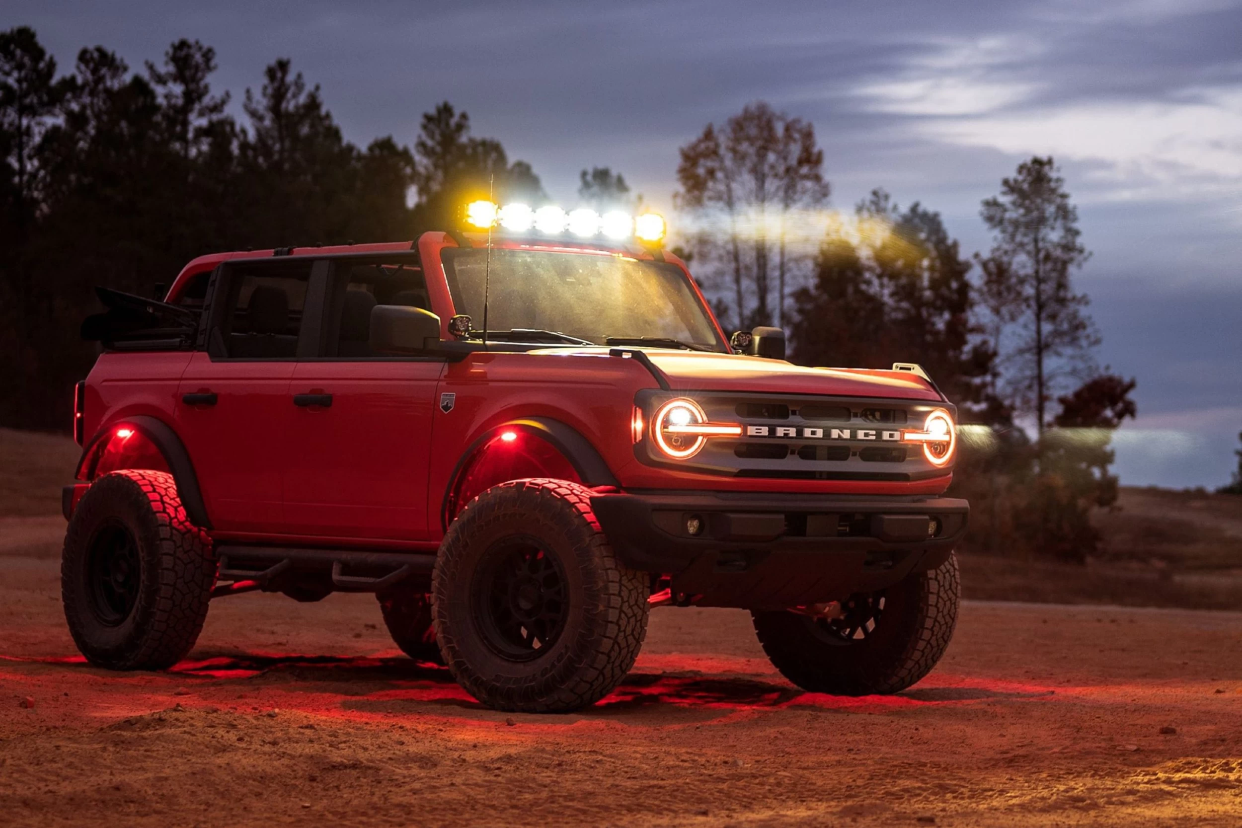 Morimoto® BAR-3ROW-023 - Banger HXB 7-Pod 50.5" 539W Triple Row Yellow LED Light Bar - Image 6