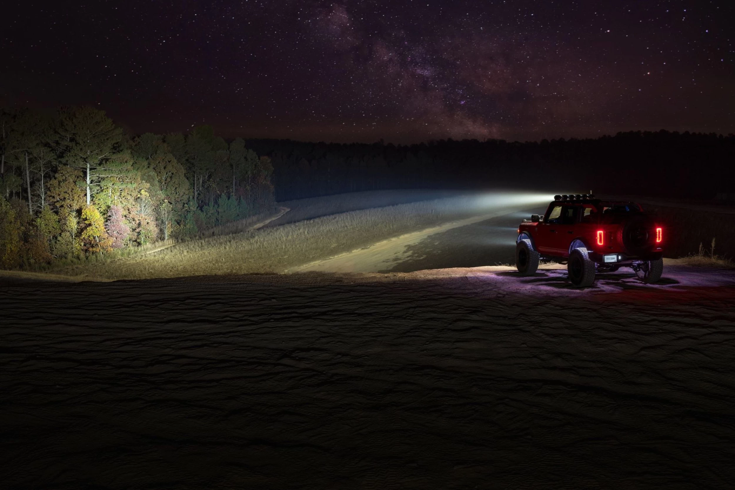 Morimoto® BAR-3ROW-023 - Banger HXB 7-Pod 50.5" 539W Triple Row Yellow LED Light Bar - Image 7