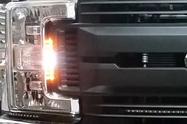 Firewire® - 6" Tape-On Mount LED Safety Strobe Light - Image 5